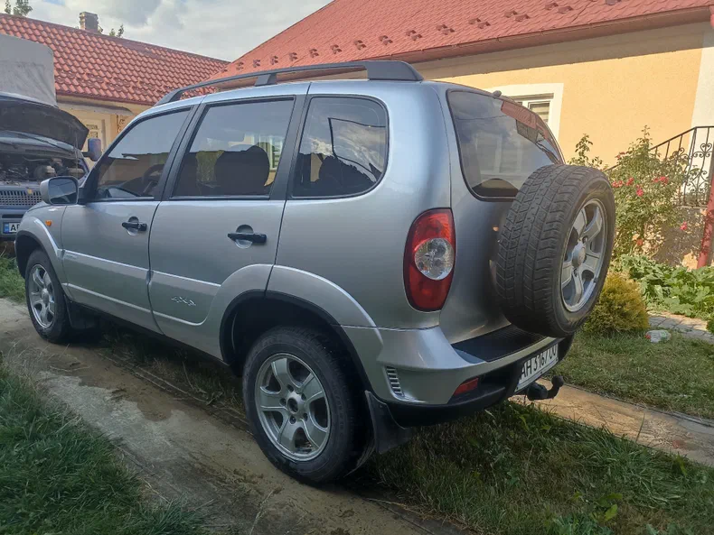 Chevrolet Niva 2011 - 14