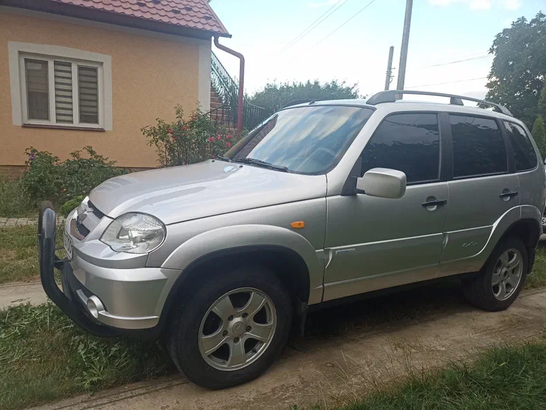 Chevrolet Niva 2011 - 8