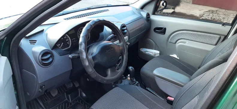 Dacia Logan 2006 - 5