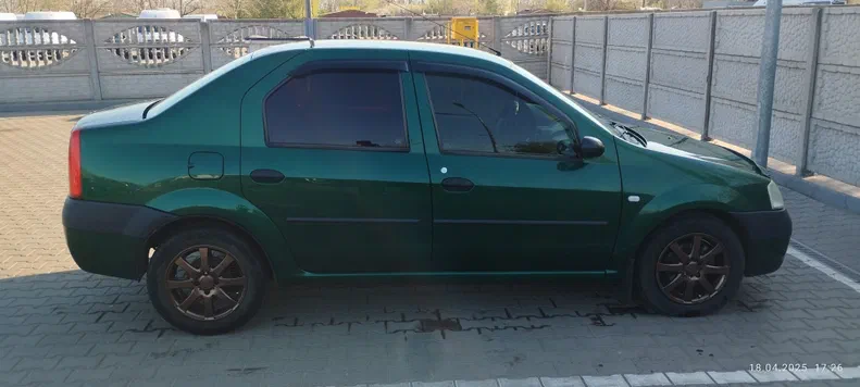 Dacia Logan 2006 - 1