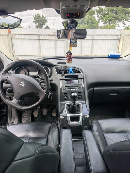Peugeot 5008 2013 - 1