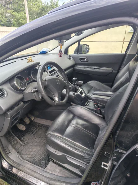 Peugeot 5008 2013 - 14