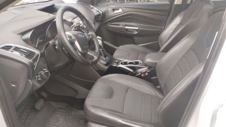 Ford Kuga 2013 - 3