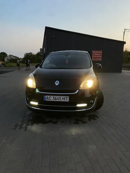 Renault Scenic 2013 - 10