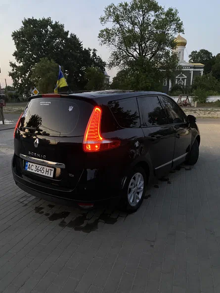 Renault Scenic 2013 - 6