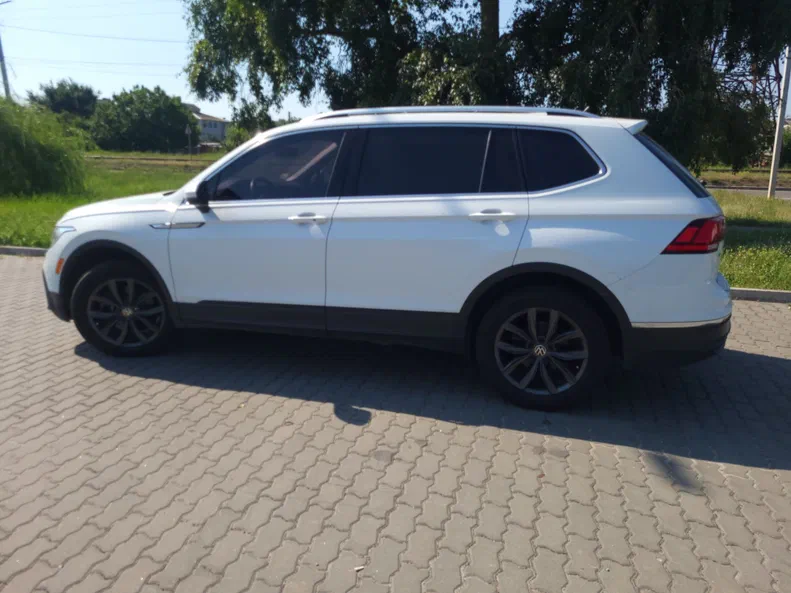 Volkswagen Tiguan 2022 - 8