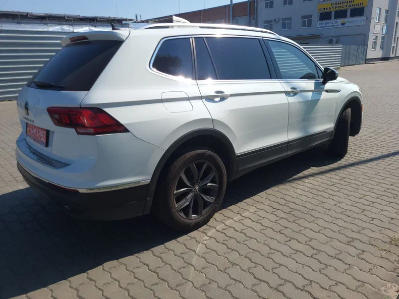 Volkswagen Tiguan 2022 - 9