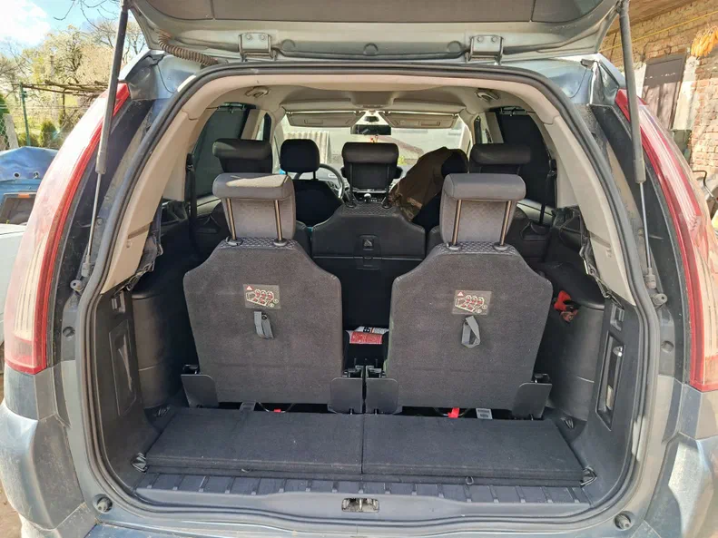Citroen C4 Picasso 2008 - 9