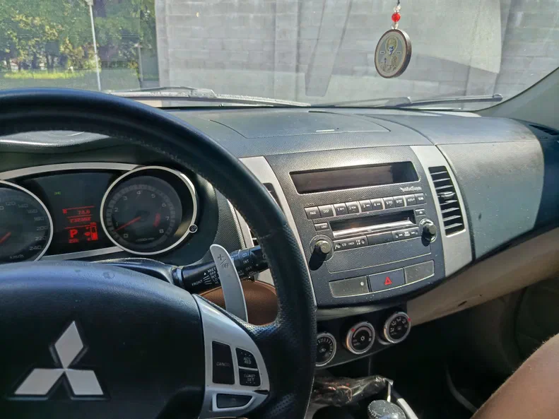 Mitsubishi Outlander 2008 - 11