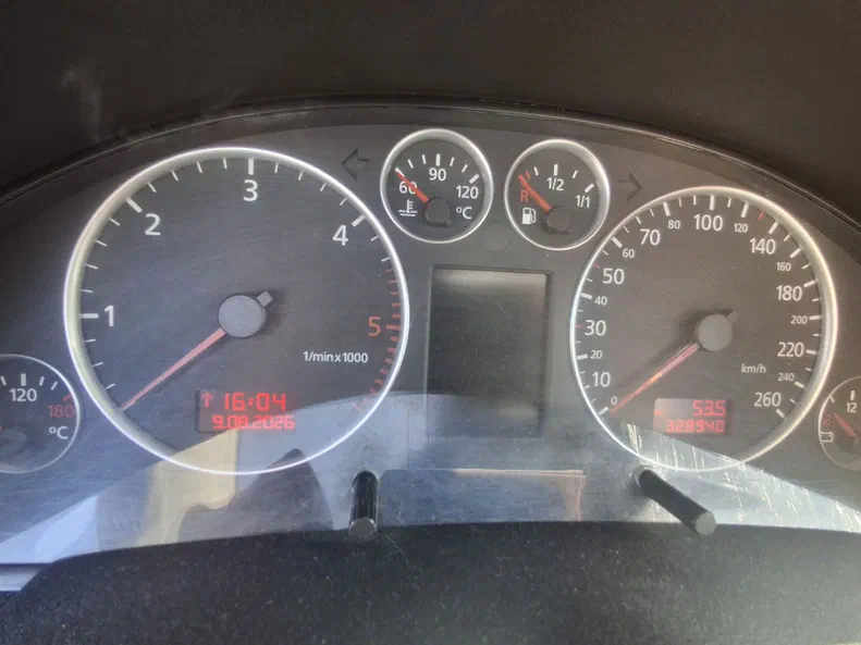 Audi A6 2002 - 10
