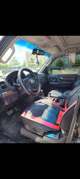 Mitsubishi Pajero 2008 - 1