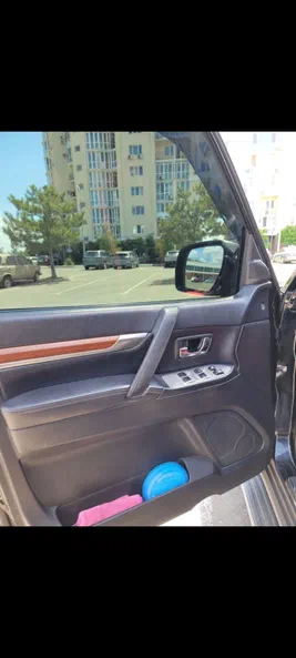 Mitsubishi Pajero 2008 - 13
