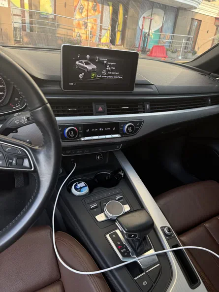 Audi A4 2019 - 5