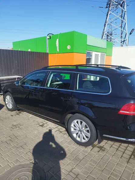 Volkswagen Passat 2011 - 8