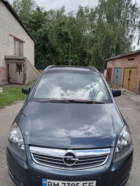Opel Zafira 2011 - 0
