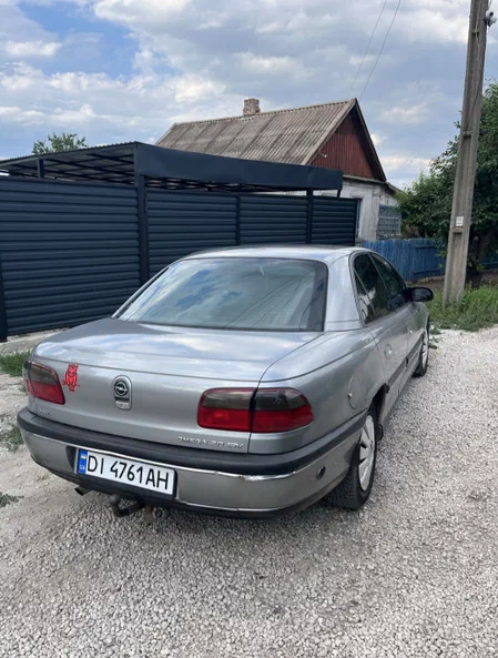 Opel Omega 1995 - 3