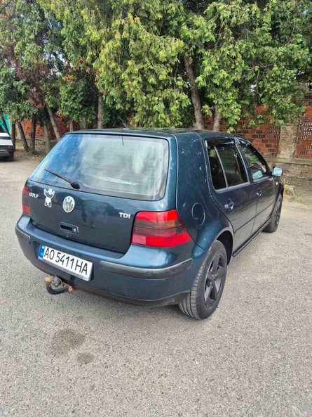 Volkswagen Golf 2003 - 2