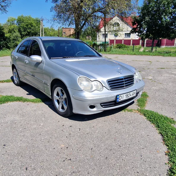 Mercedes-Benz C-Клас 2005 - 0