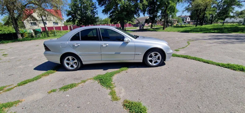 Mercedes-Benz C-Клас 2005 - 5