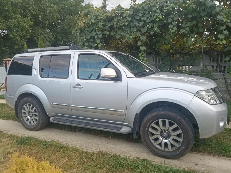 Nissan Pathfinder 2010 - 5