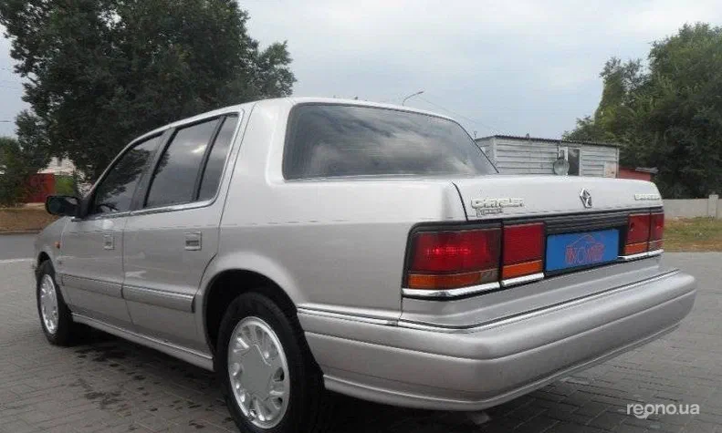 Chrysler Saratoga 1990 - 6