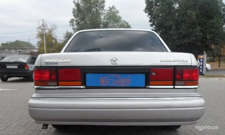 Chrysler Saratoga 1990 - 4