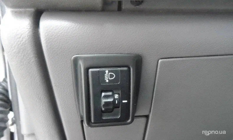 Chrysler Saratoga 1990 - 15