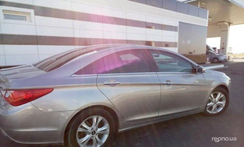 Hyundai Sonata 2011 - 0