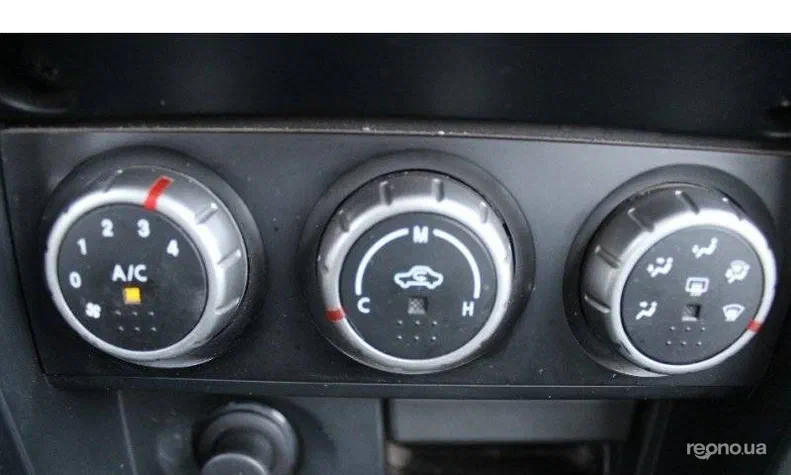 Nissan Almera 2011 - 14