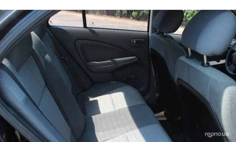 Nissan Almera 2011 - 24