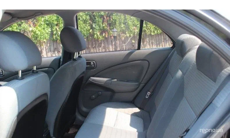 Nissan Almera 2011 - 26