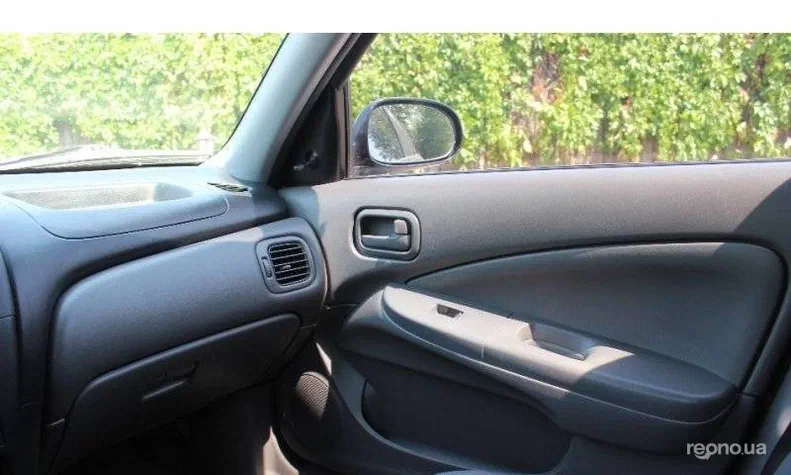 Nissan Almera 2011 - 0