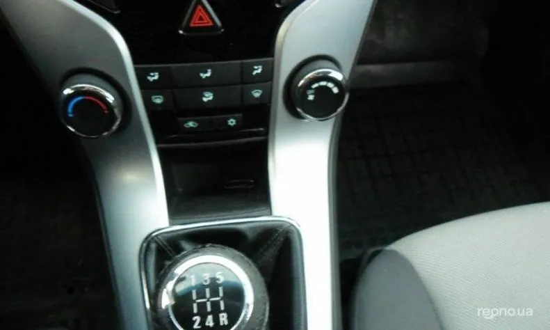 Chevrolet Cruze 2010 - 17