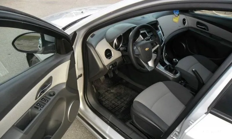 Chevrolet Cruze 2010 - 14