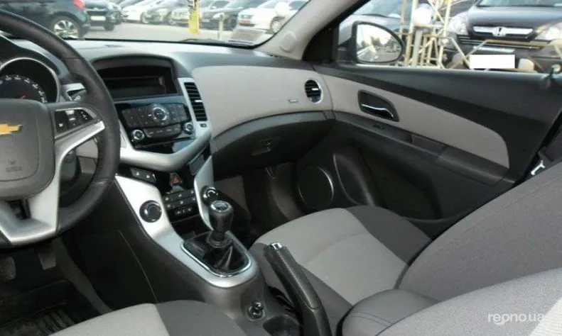 Chevrolet Cruze 2010 - 1