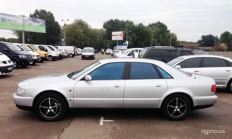 Audi A8 1995 - 4