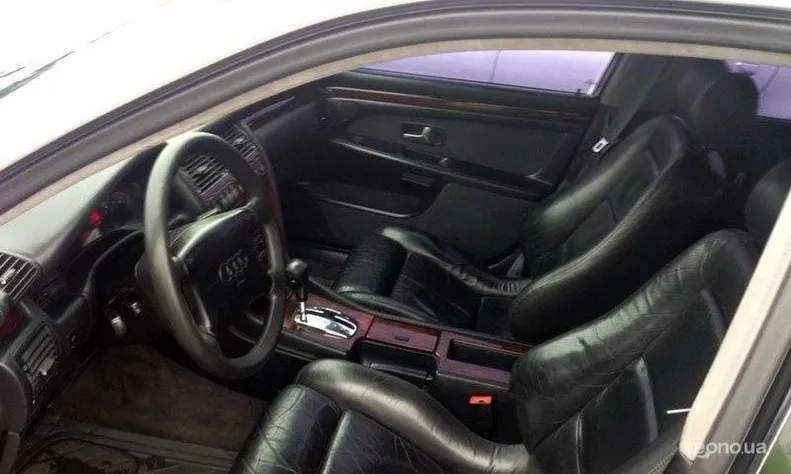 Audi A8 1995 - 1