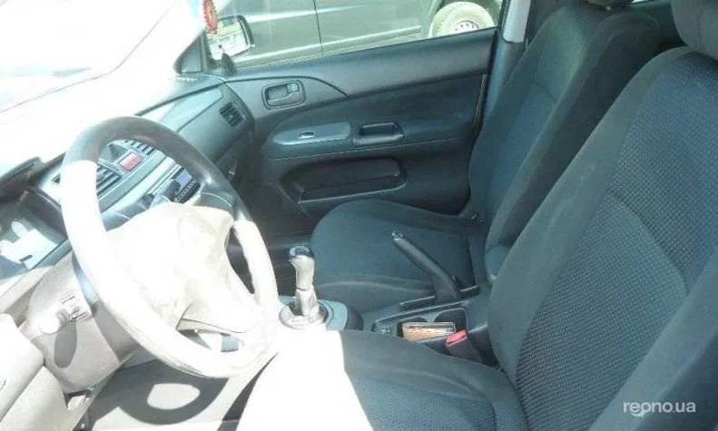 Mitsubishi Lancer 2007 - 8