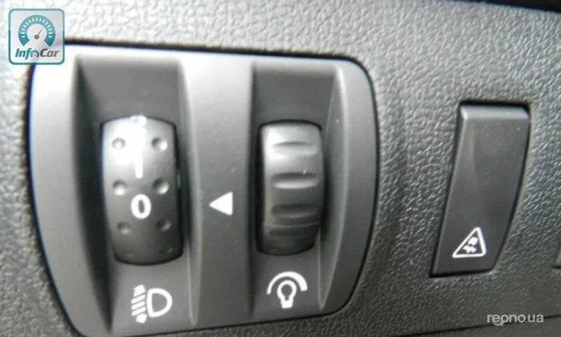 Renault Scenic 2012 - 12