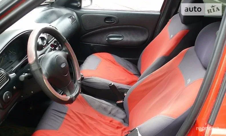 Ford Escort 1995 - 3