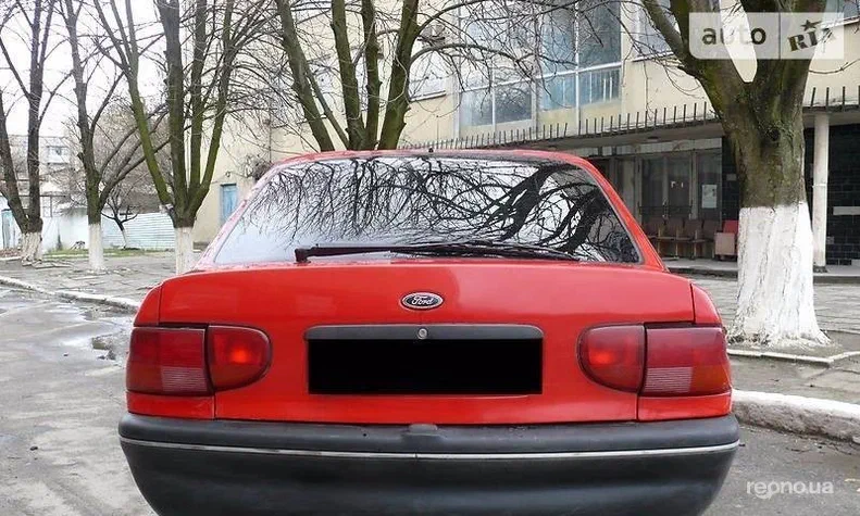 Ford Escort 1995 - 6
