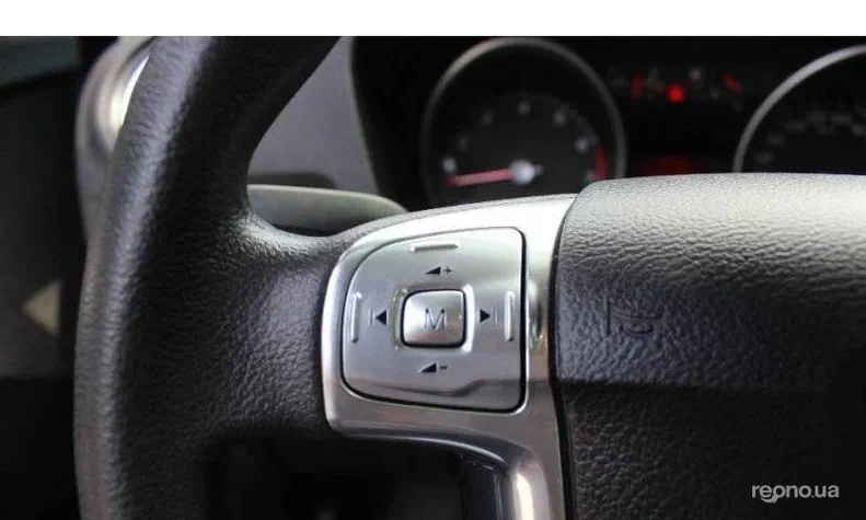 Ford Mondeo 2011 - 23