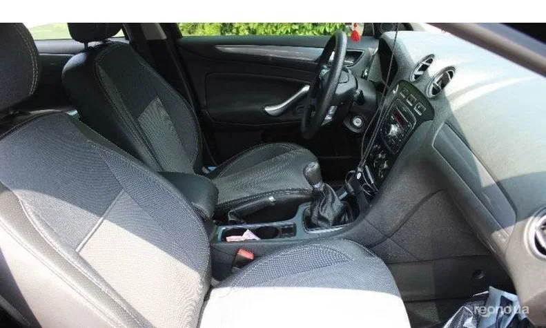 Ford Mondeo 2011 - 3