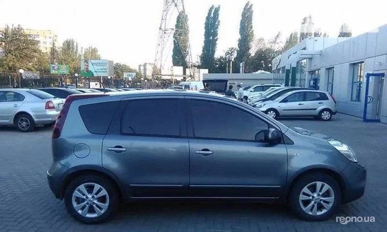 Nissan Note 2010 - 5