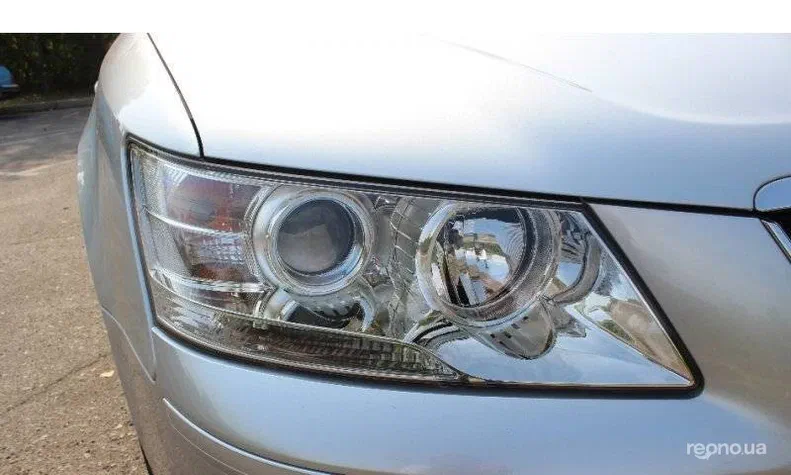 Hyundai Sonata 2008 - 4