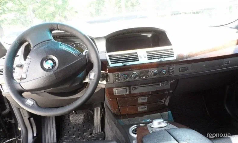 BMW 7 серія 2004 - 7