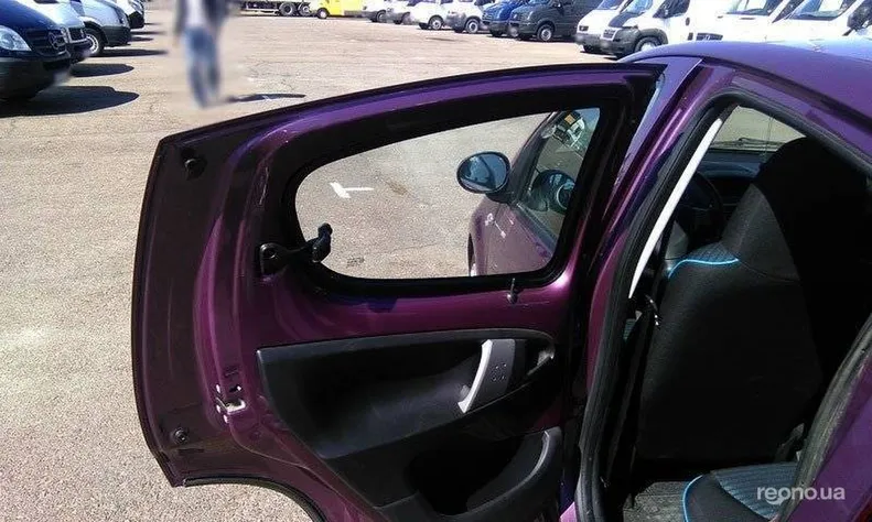 Peugeot 107 2012 - 11