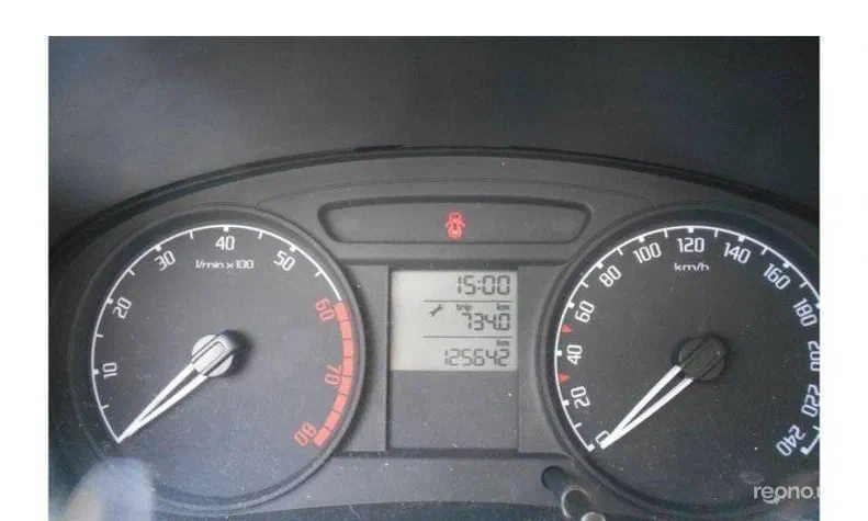 Skoda Fabia 2008 - 8