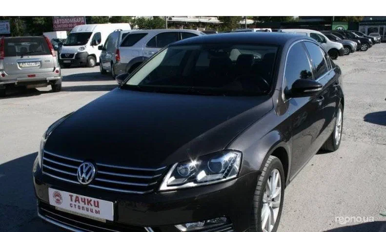 Volkswagen Passat 2011 - 4