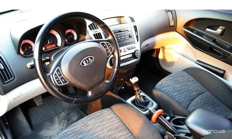 Kia Ceed 2008 - 9